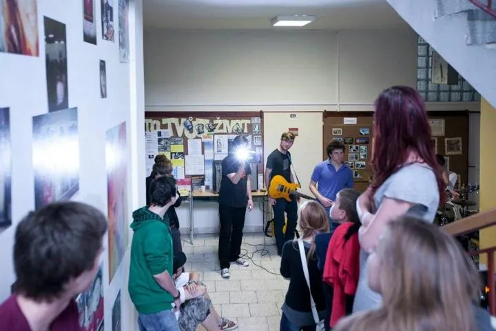 Ondřej Hruška: Terror Paříž Uničov — 15